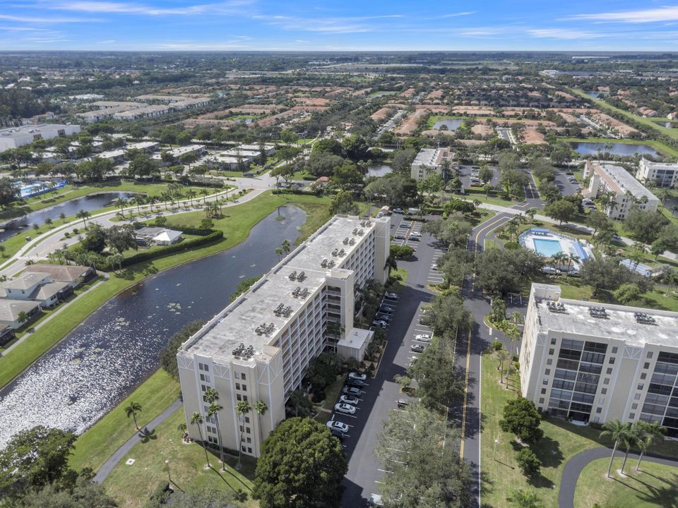 待售: $225,000 (2 贝兹, 2 浴室, 1230 平方英尺)