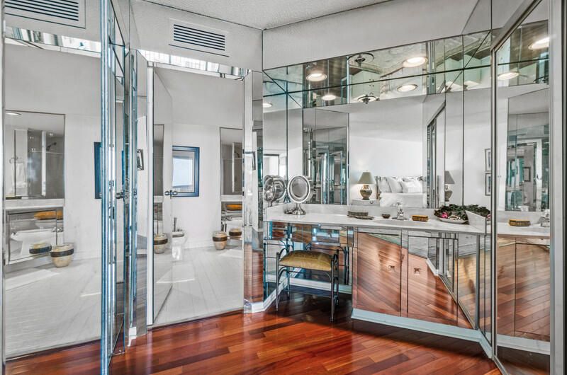 For Sale: $873,000 (3 beds, 2 baths, 2250 Square Feet)