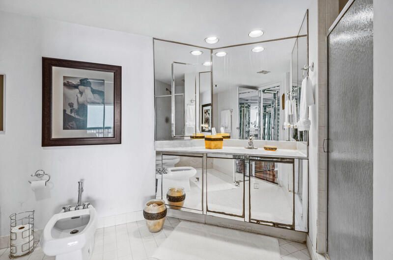 For Sale: $873,000 (3 beds, 2 baths, 2250 Square Feet)