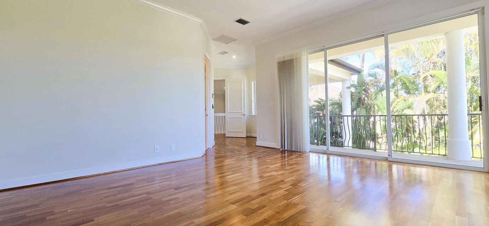 В аренду: $25,000 (5 спален, 4 ванн, 3647 Квадратных фут)