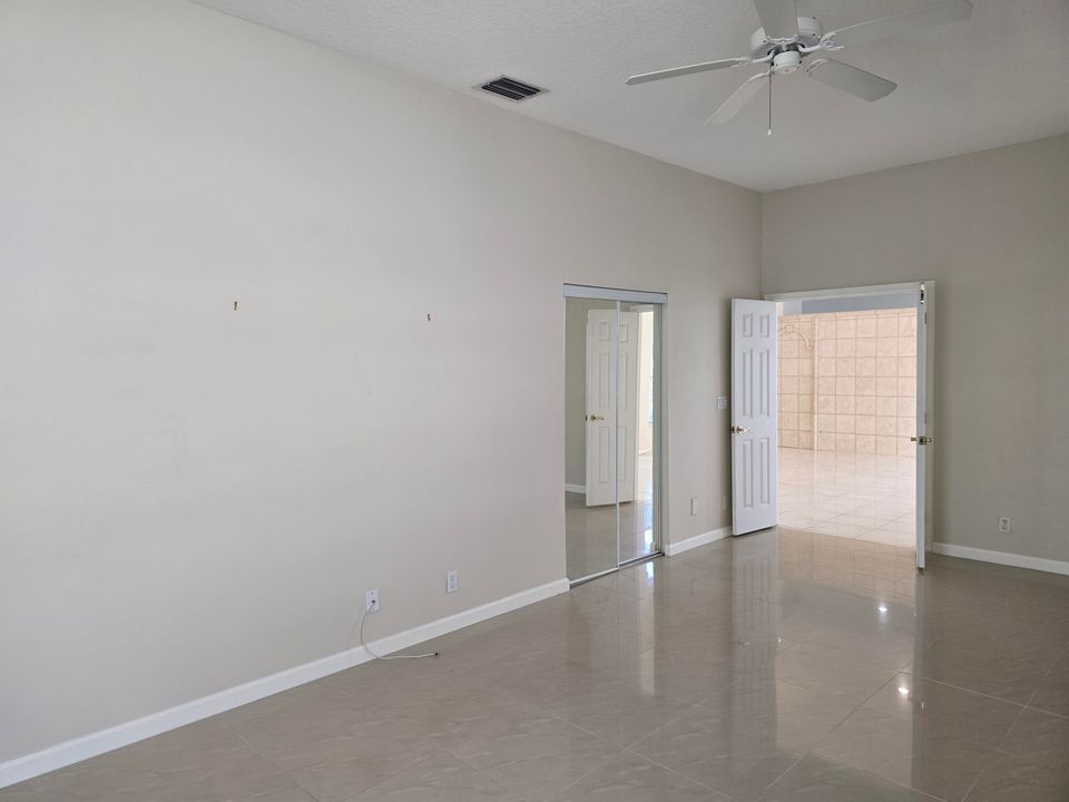 For Rent: $3,600 (2 beds, 2 baths, 1586 Square Feet)