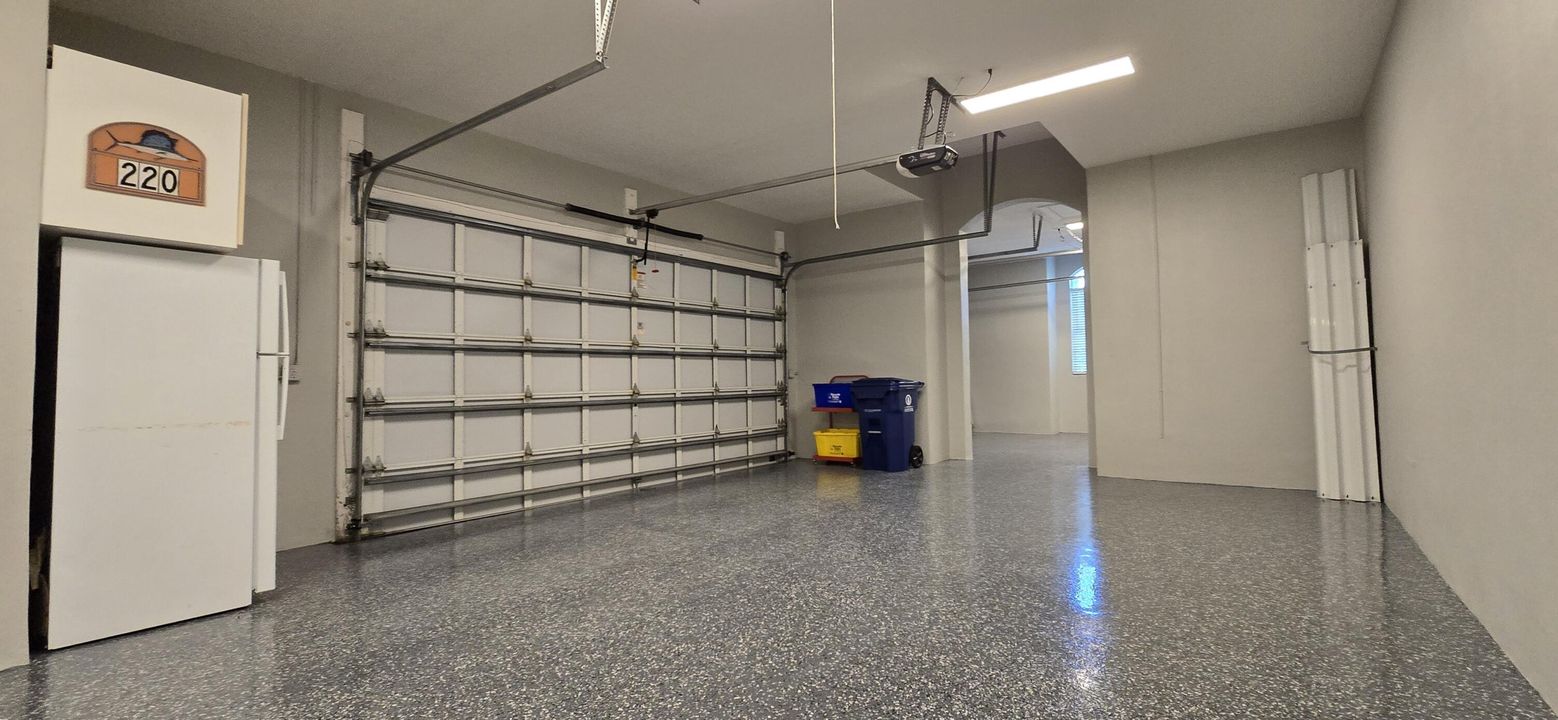 В аренду: $25,000 (5 спален, 4 ванн, 3647 Квадратных фут)