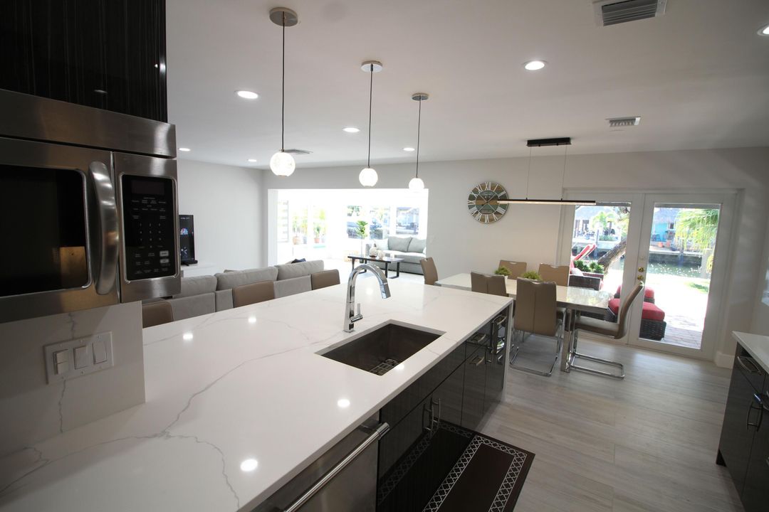 For Rent: $12,000 (2 beds, 2 baths, 1400 Square Feet)