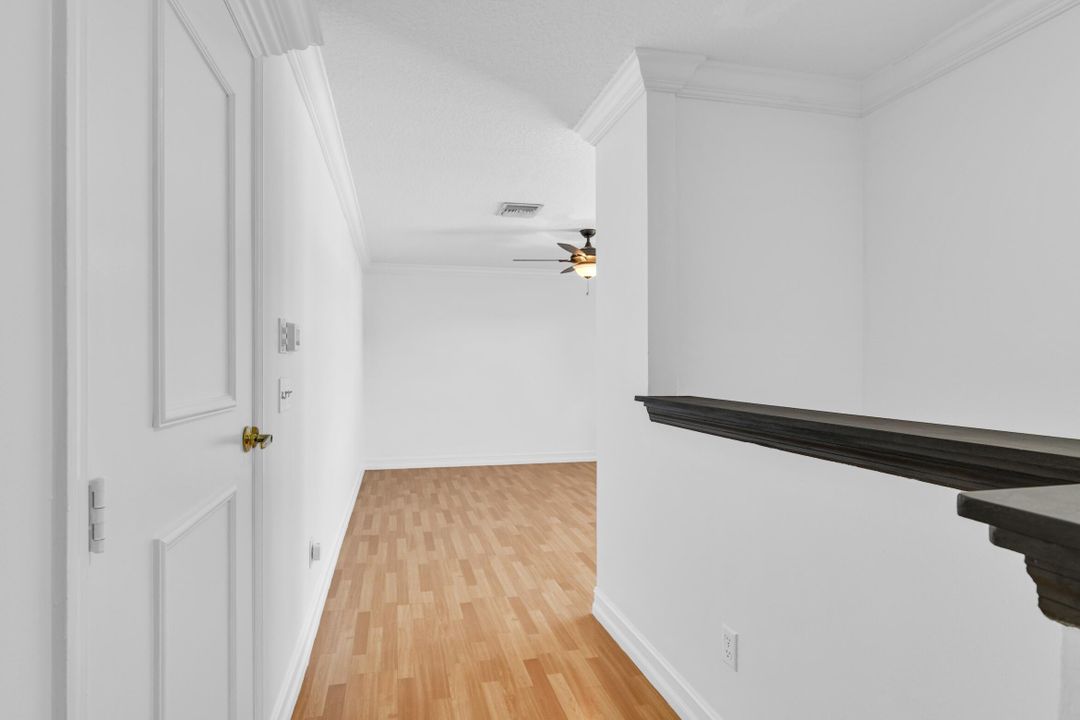 Active With Contract: $399,500 (2 beds, 2 baths, 1109 Square Feet)