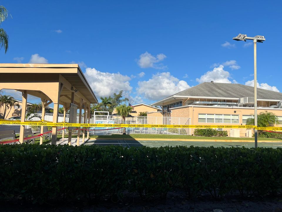 For Sale: $120,000 (2 beds, 2 baths, 870 Square Feet)