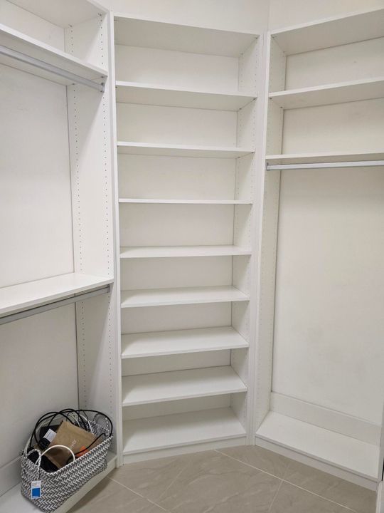 For Rent: $3,600 (2 beds, 2 baths, 1586 Square Feet)