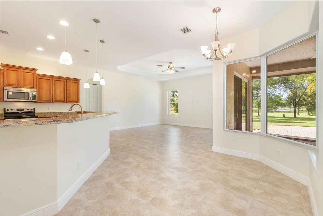 待售: $1,650,000 (4 贝兹, 3 浴室, 3000 平方英尺)