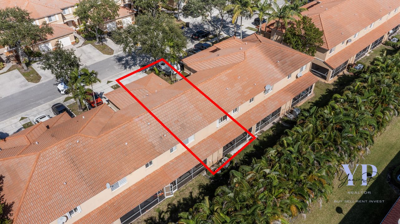 For Sale: $389,900 (2 beds, 2 baths, 1322 Square Feet)