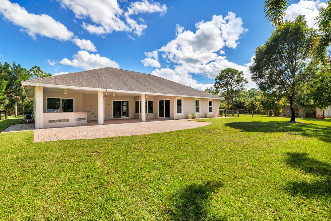 待售: $1,650,000 (4 贝兹, 3 浴室, 3000 平方英尺)