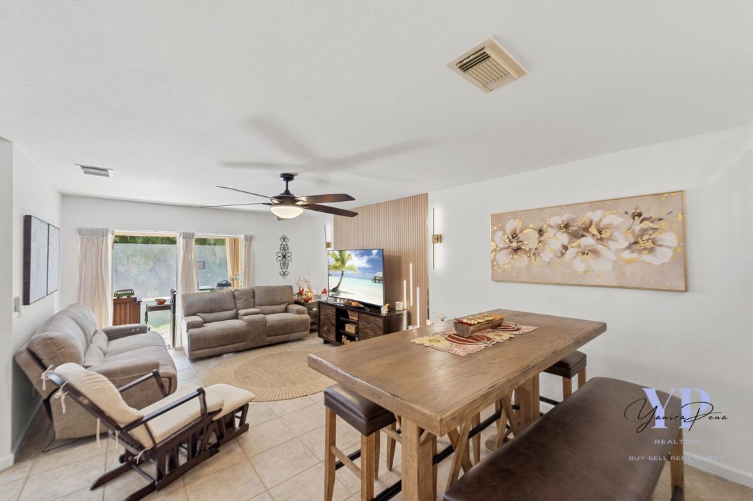 For Sale: $389,900 (2 beds, 2 baths, 1322 Square Feet)