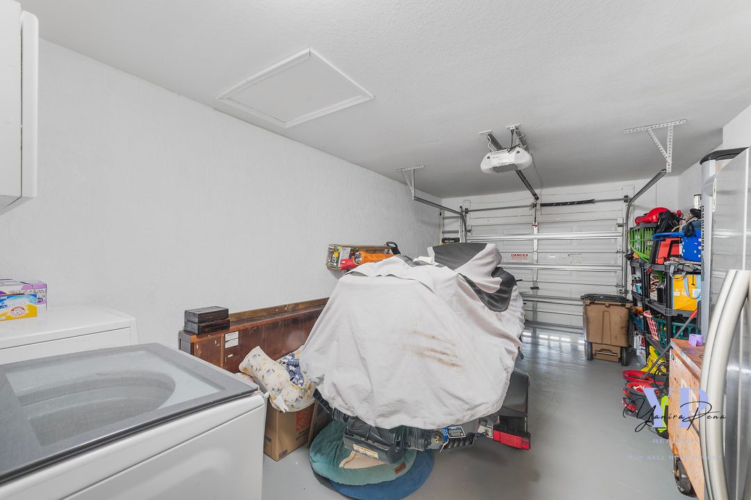 For Sale: $389,900 (2 beds, 2 baths, 1322 Square Feet)