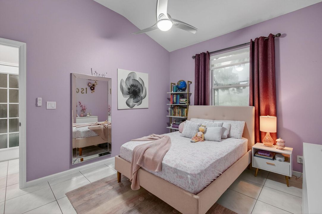 Под контрактом: $749,999 (4 спален, 4 ванн, 2297 Квадратных фут)