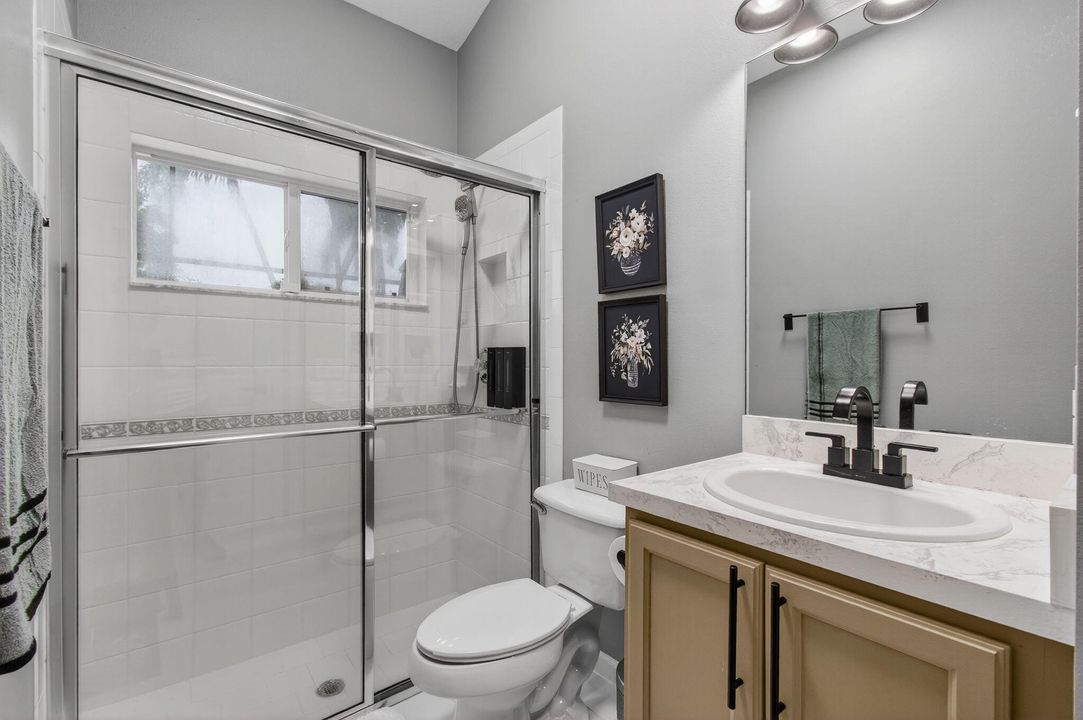 Под контрактом: $749,999 (4 спален, 4 ванн, 2297 Квадратных фут)