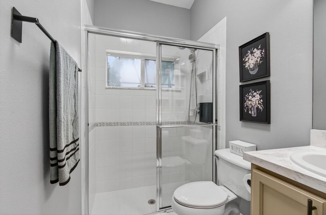 Под контрактом: $749,999 (4 спален, 4 ванн, 2297 Квадратных фут)