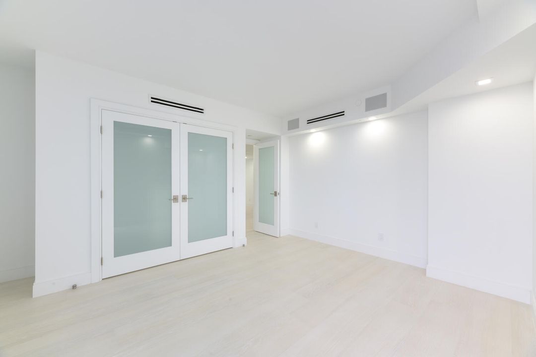 For Sale: $3,795,000 (3 beds, 2 baths, 2091 Square Feet)