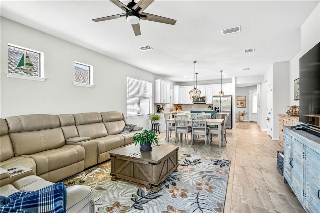 For Sale: $429,950 (2 beds, 2 baths, 1584 Square Feet)