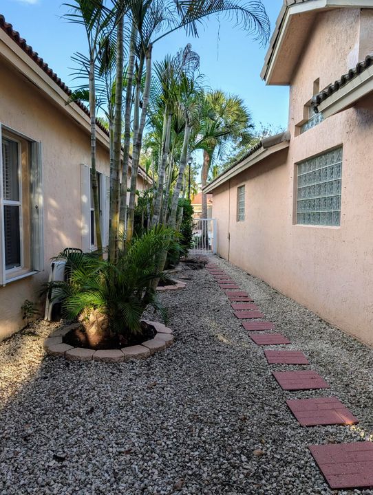 For Sale: $650,000 (3 beds, 2 baths, 1495 Square Feet)