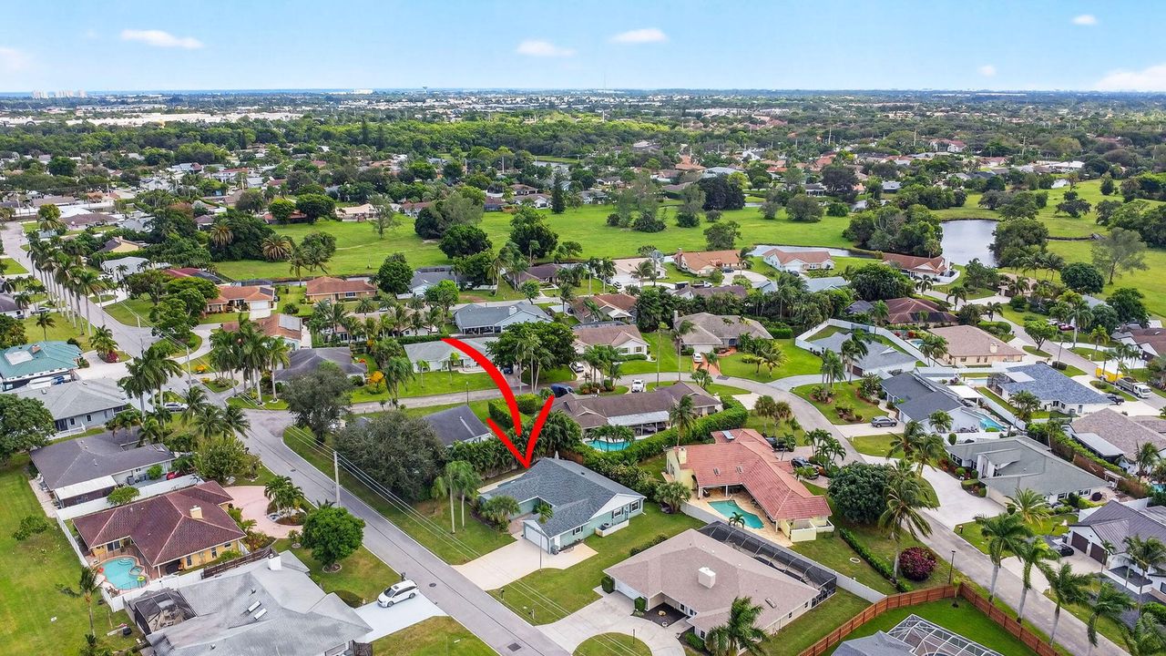 Active With Contract: $650,000 (3 beds, 2 baths, 2263 Square Feet)