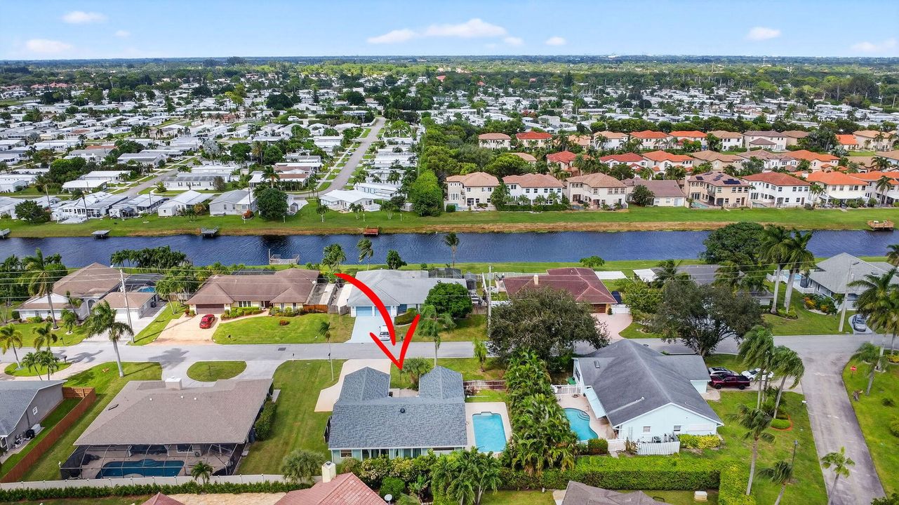 Active With Contract: $650,000 (3 beds, 2 baths, 2263 Square Feet)