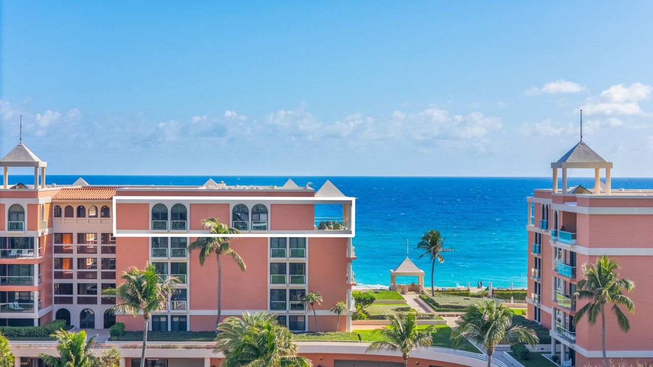 For Sale: $15,500,000 (3 beds, 3 baths, 3560 Square Feet)