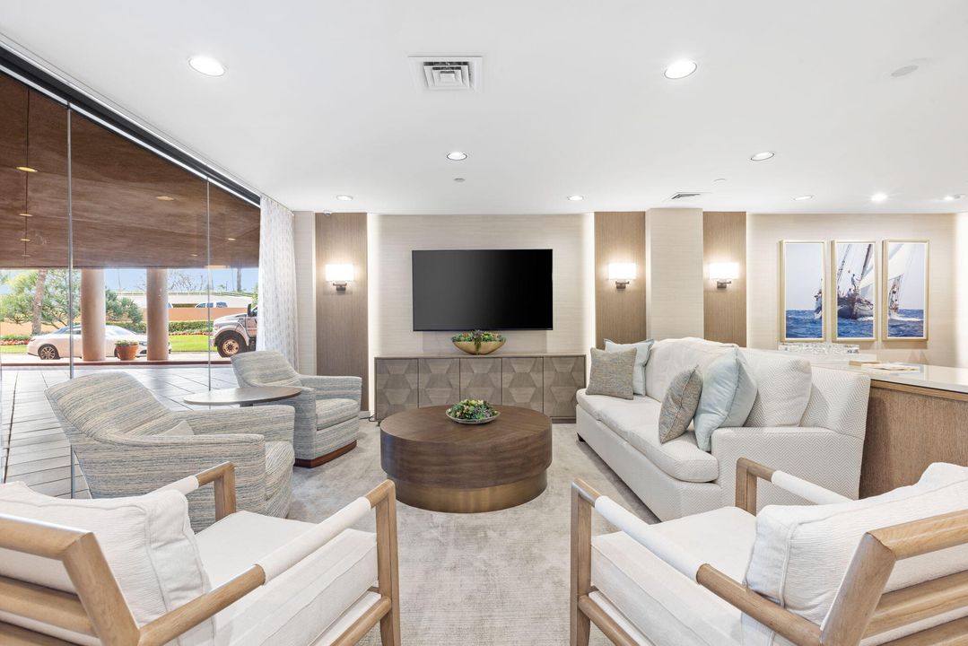 For Sale: $15,500,000 (3 beds, 3 baths, 3560 Square Feet)