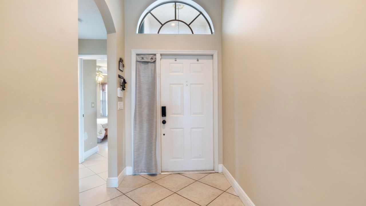 Active With Contract: $550,000 (3 beds, 2 baths, 1922 Square Feet)