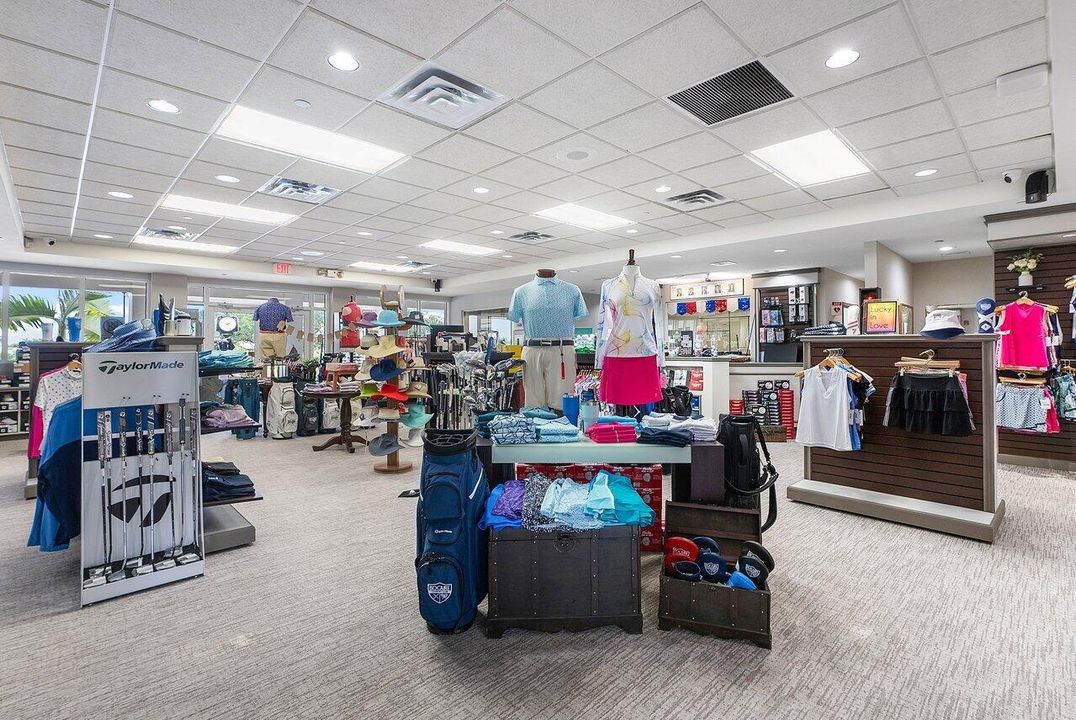 Active With Contract: $1,399,000 (4 beds, 4 baths, 3891 Square Feet)