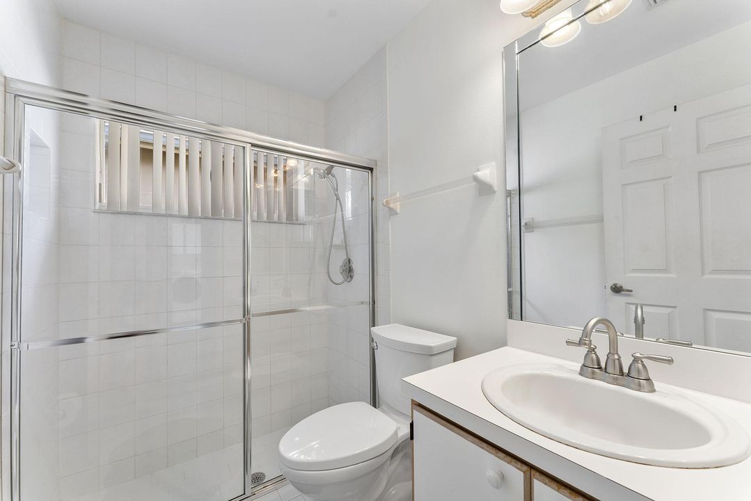 For Rent: $3,500 (4 beds, 3 baths, 1827 Square Feet)