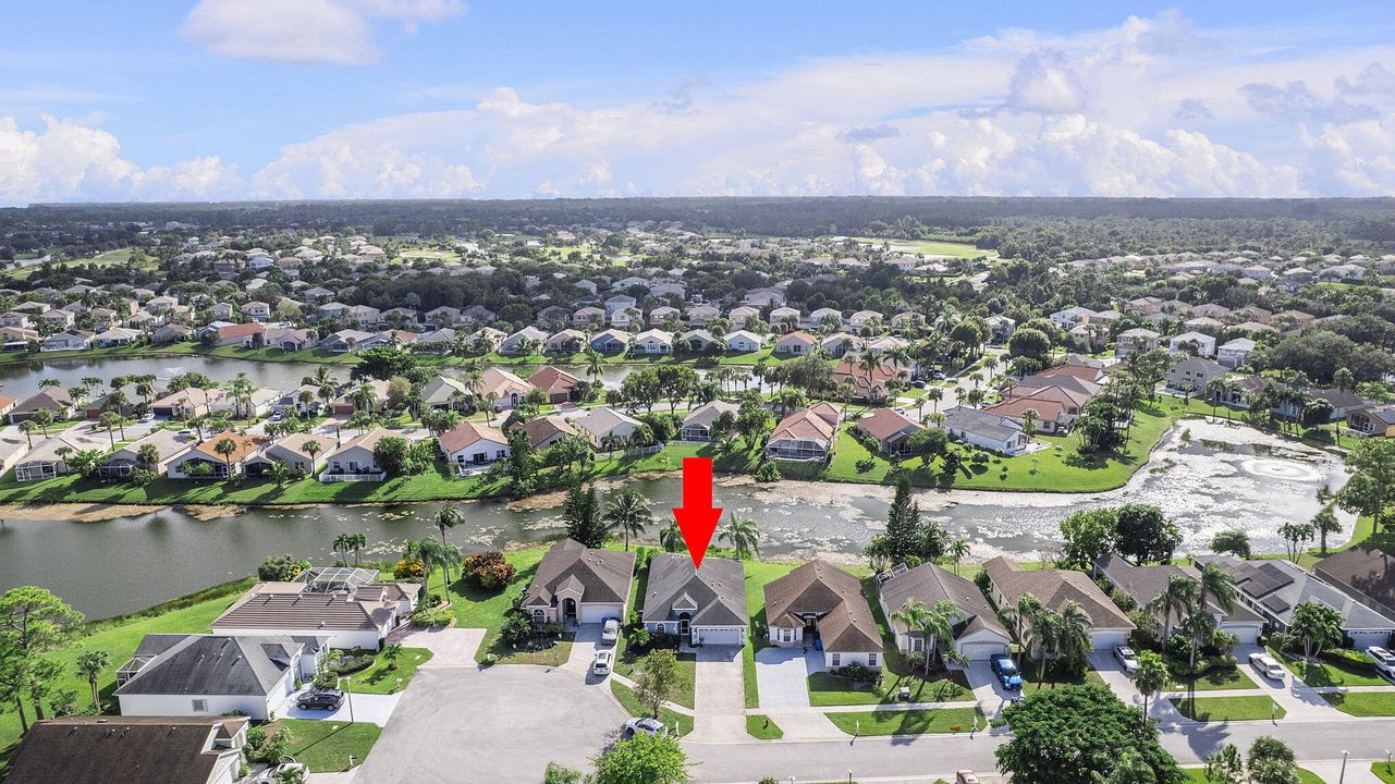 For Rent: $3,500 (4 beds, 3 baths, 1827 Square Feet)