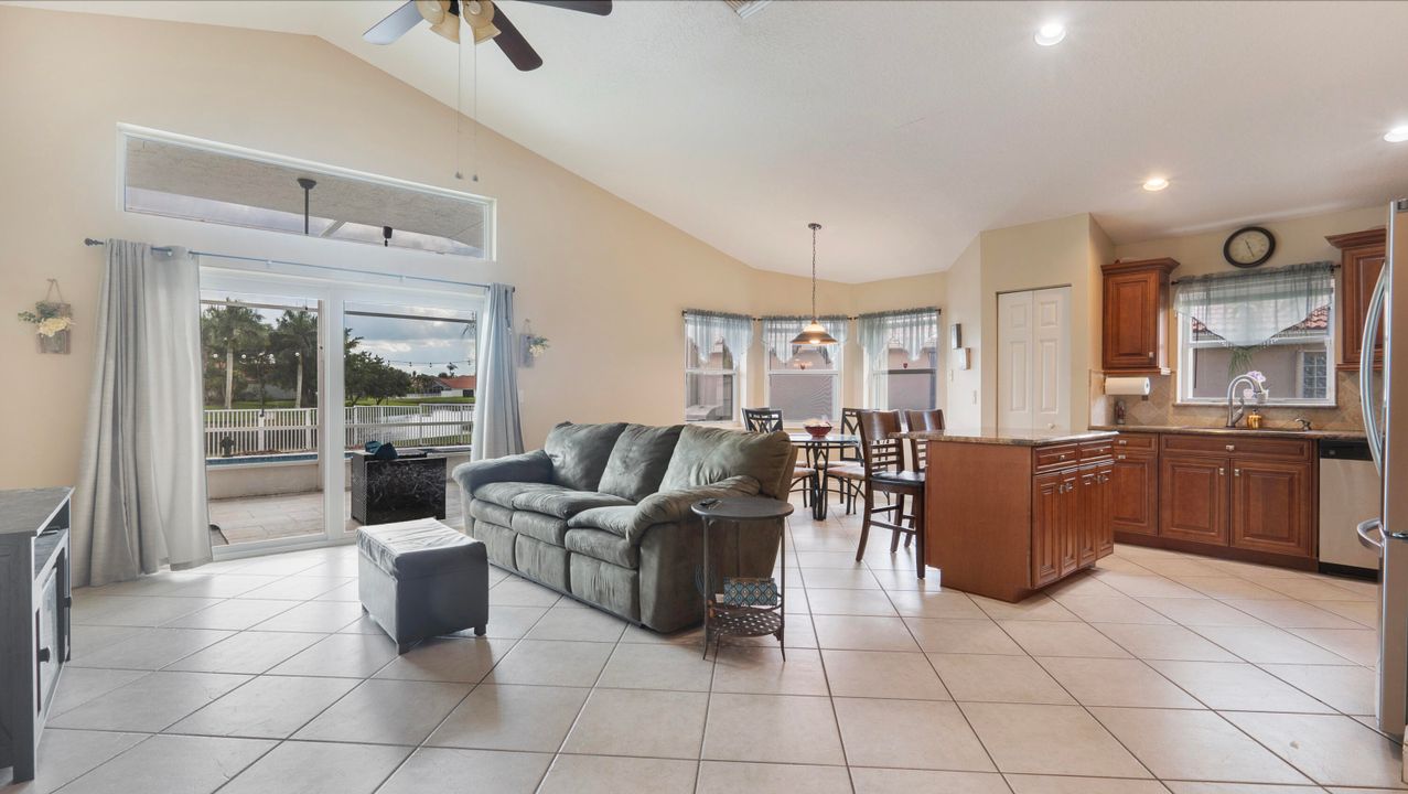 Active With Contract: $550,000 (3 beds, 2 baths, 1922 Square Feet)