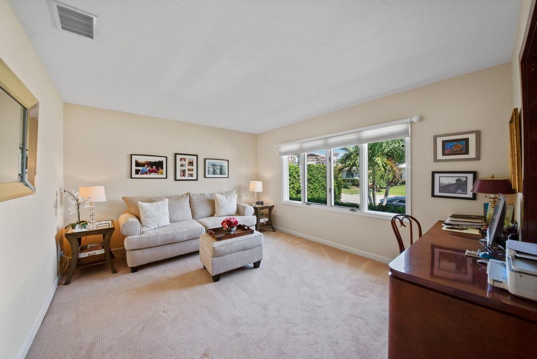 Под контрактом: $4,395,000 (4 спален, 4 ванн, 4181 Квадратных фут)