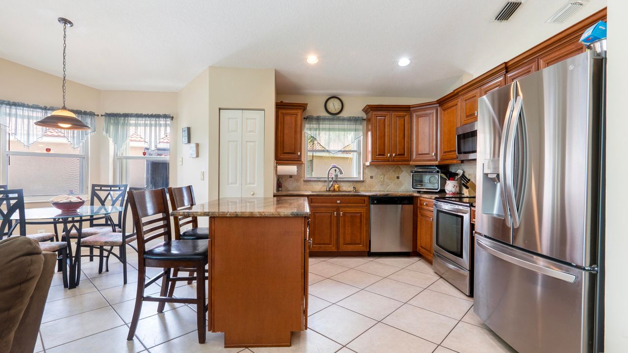 Active With Contract: $550,000 (3 beds, 2 baths, 1922 Square Feet)