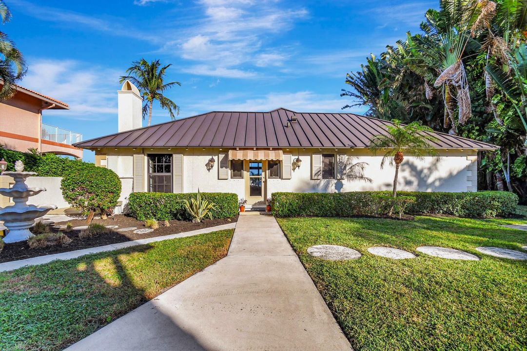 For Rent: $10,000 (2 beds, 3 baths, 1711 Square Feet)