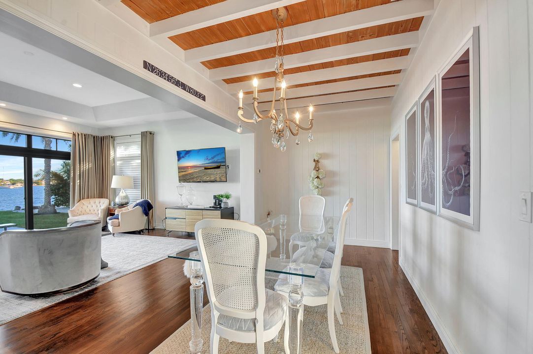 For Rent: $10,000 (2 beds, 3 baths, 1711 Square Feet)