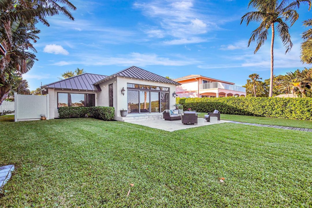 For Rent: $10,000 (2 beds, 3 baths, 1711 Square Feet)