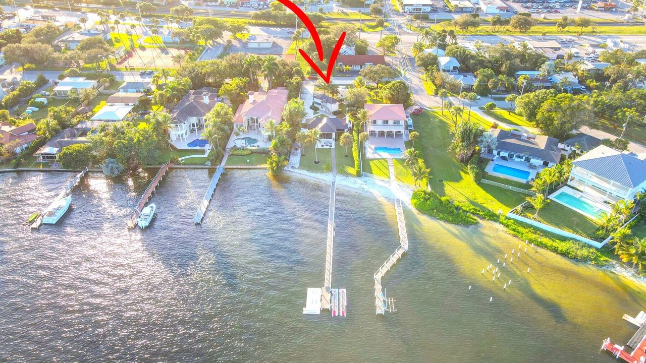 For Rent: $10,000 (2 beds, 3 baths, 1711 Square Feet)