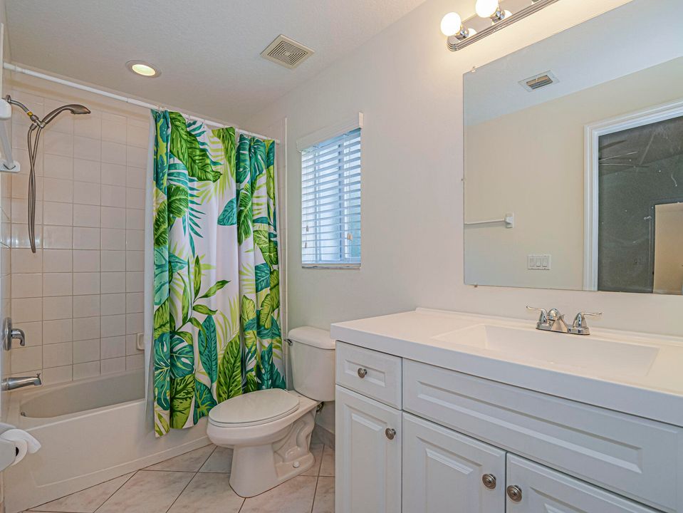 待售: $398,000 (4 贝兹, 2 浴室, 1613 平方英尺)