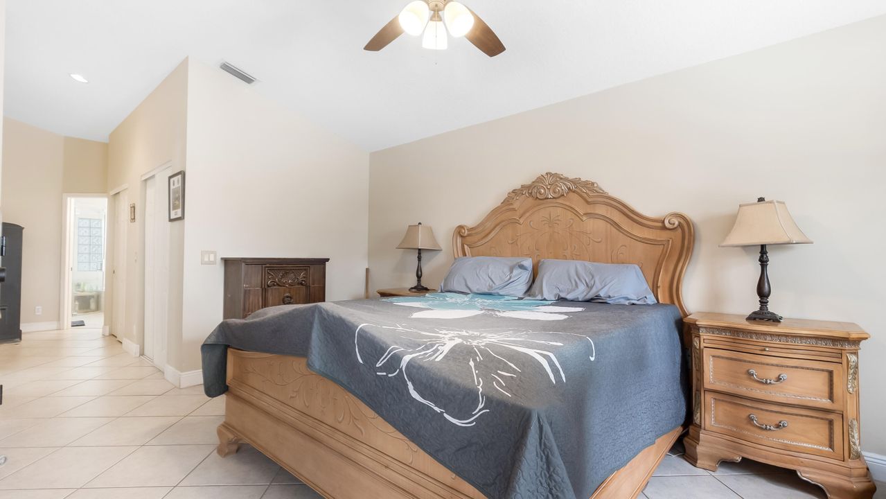 Active With Contract: $550,000 (3 beds, 2 baths, 1922 Square Feet)