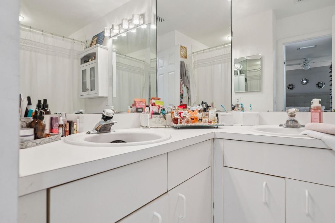 Active With Contract: $375,000 (3 beds, 2 baths, 1263 Square Feet)