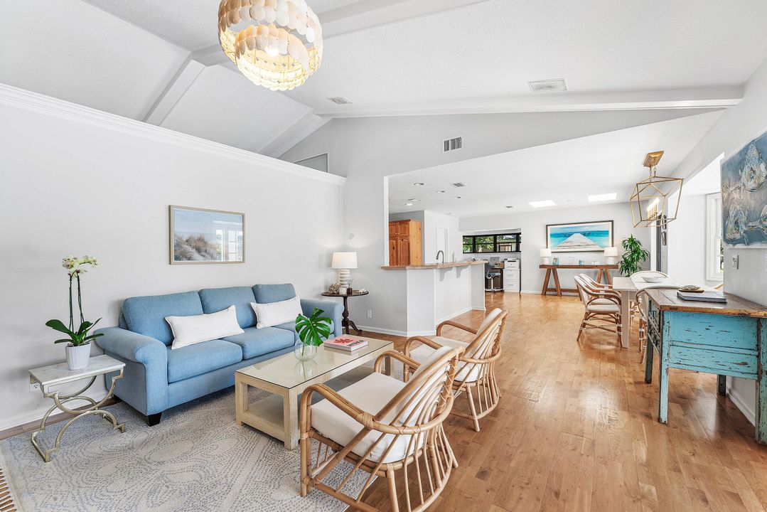 待售: $1,175,000 (3 贝兹, 2 浴室, 2472 平方英尺)