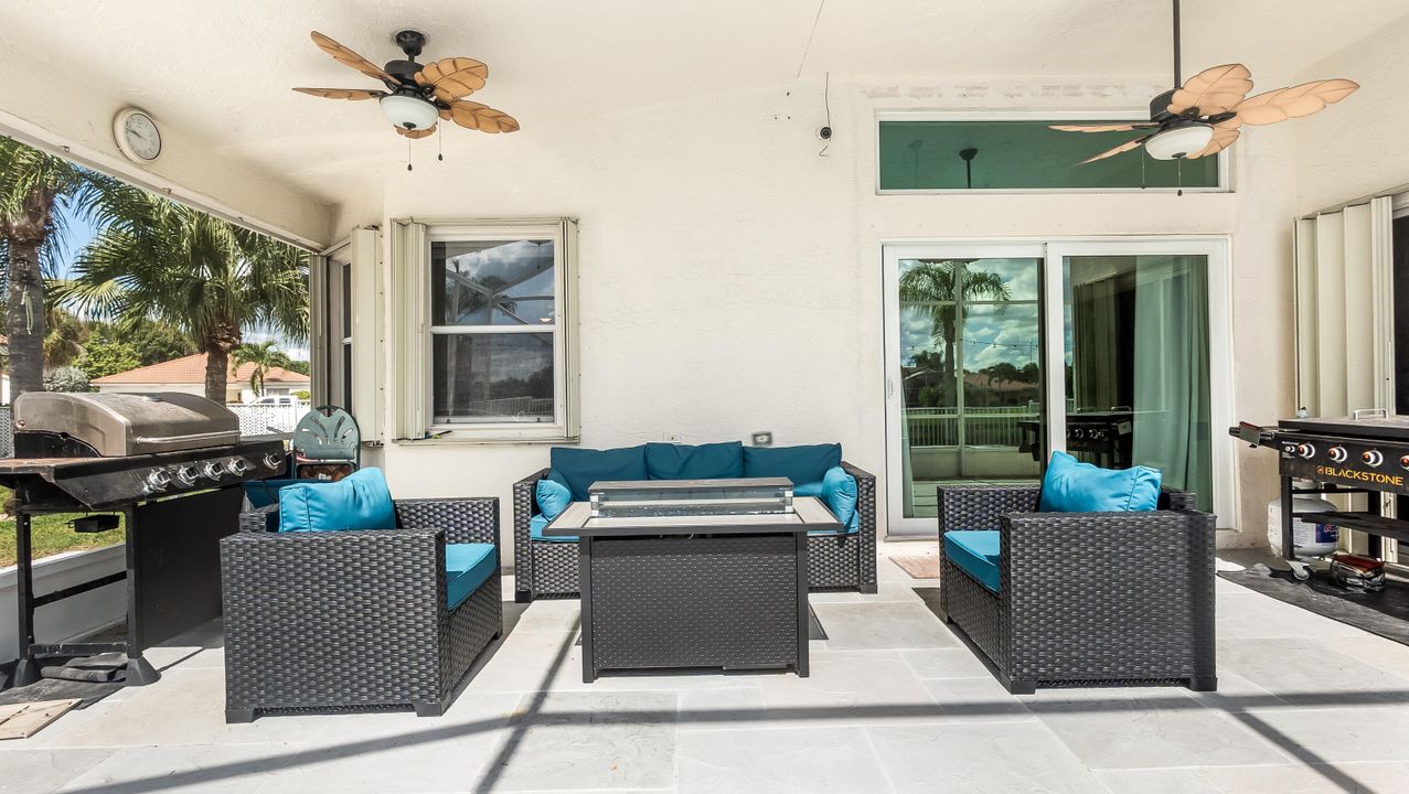 Active With Contract: $550,000 (3 beds, 2 baths, 1922 Square Feet)