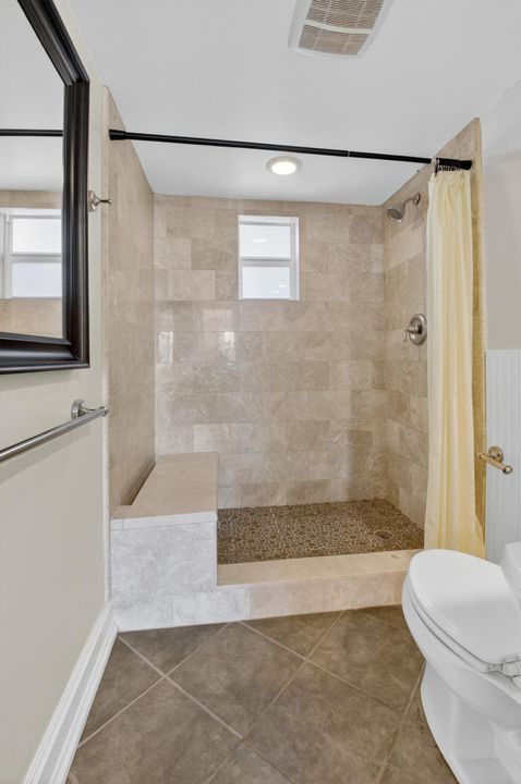 For Sale: $460,000 (1 beds, 1 baths, 793 Square Feet)