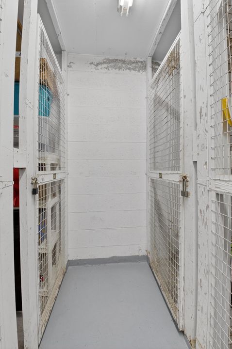 For Sale: $460,000 (1 beds, 1 baths, 793 Square Feet)