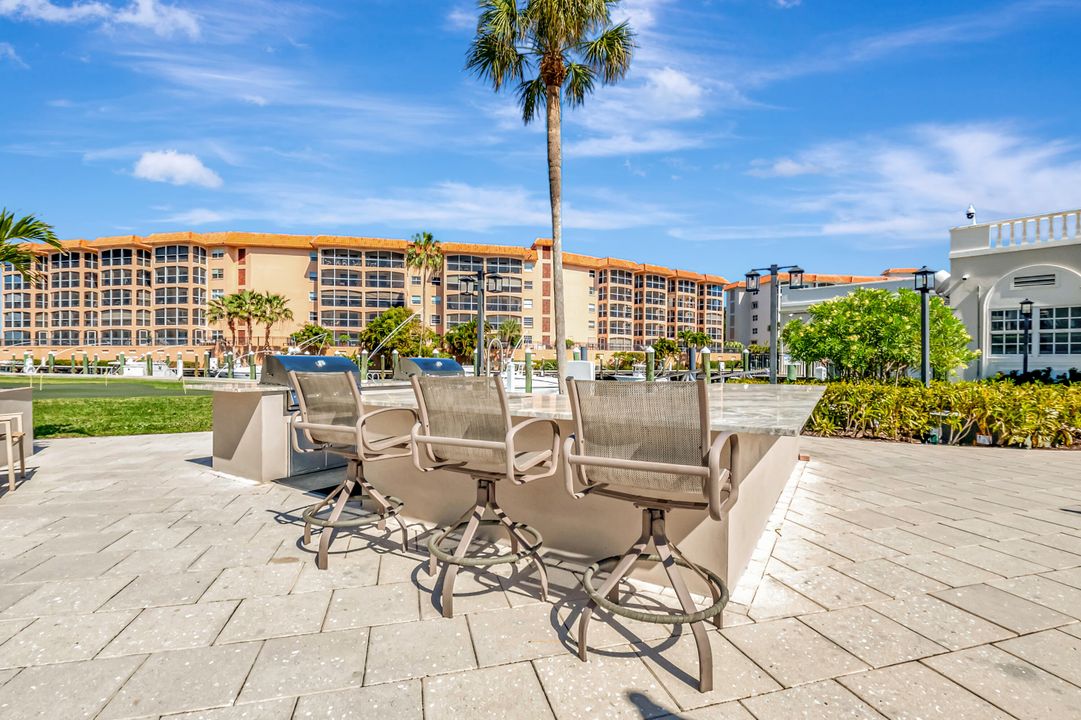 For Sale: $460,000 (1 beds, 1 baths, 793 Square Feet)