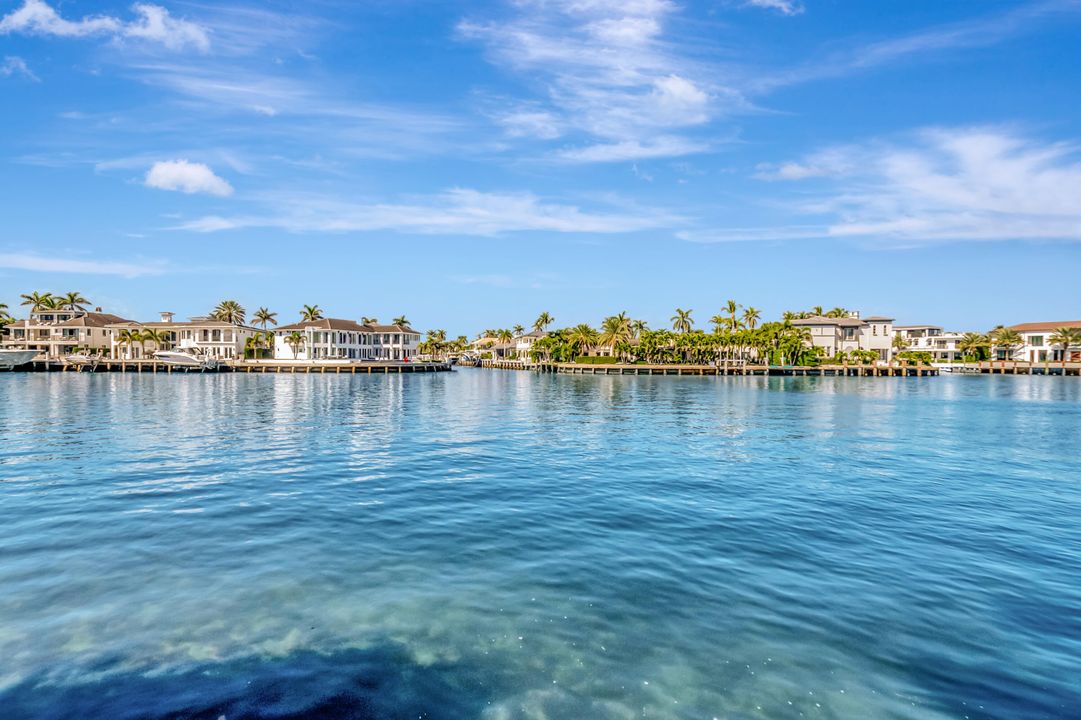 For Sale: $460,000 (1 beds, 1 baths, 793 Square Feet)