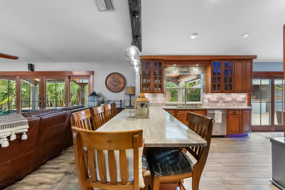 For Sale: $930,000 (3 beds, 2 baths, 1840 Square Feet)