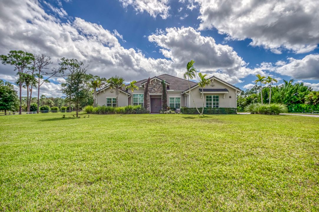 For Sale: $1,500,000 (4 beds, 3 baths, 3084 Square Feet)