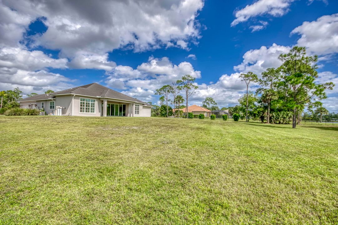 For Sale: $1,500,000 (4 beds, 3 baths, 3084 Square Feet)