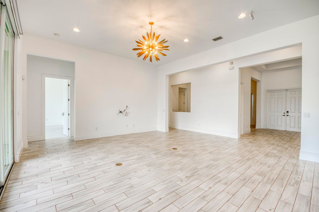 For Sale: $1,500,000 (4 beds, 3 baths, 3084 Square Feet)