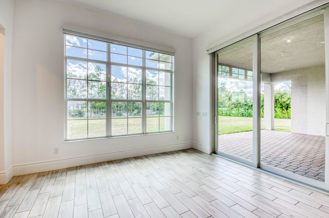 For Sale: $1,500,000 (4 beds, 3 baths, 3084 Square Feet)